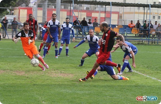 בן לולו כובש (שלומי גבאי)